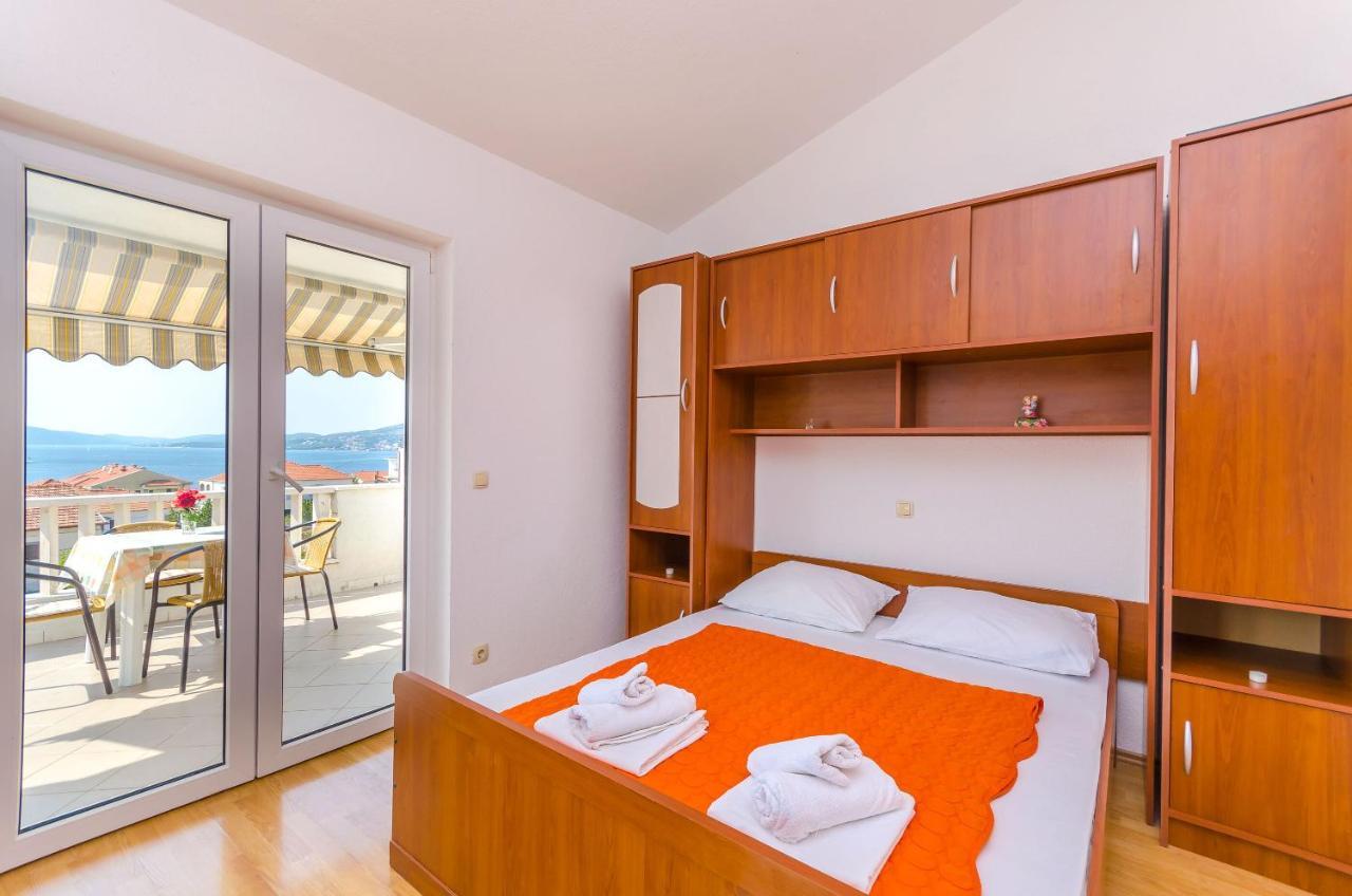 Apartments Tily Trogir Exterior photo