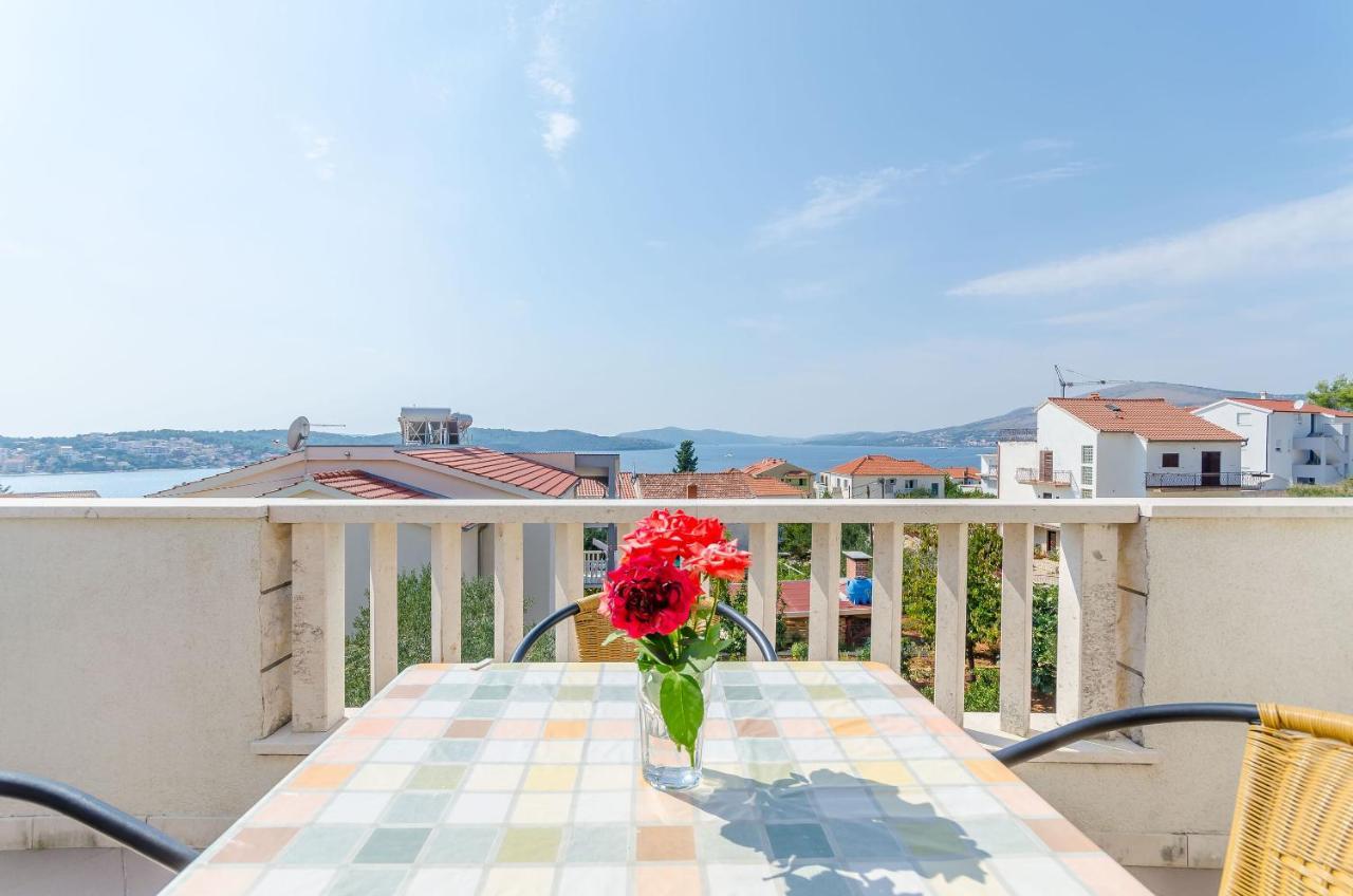 Apartments Tily Trogir Exterior photo