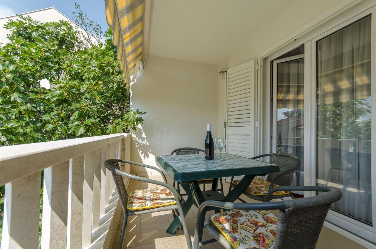 Apartments Tily Trogir Exterior photo