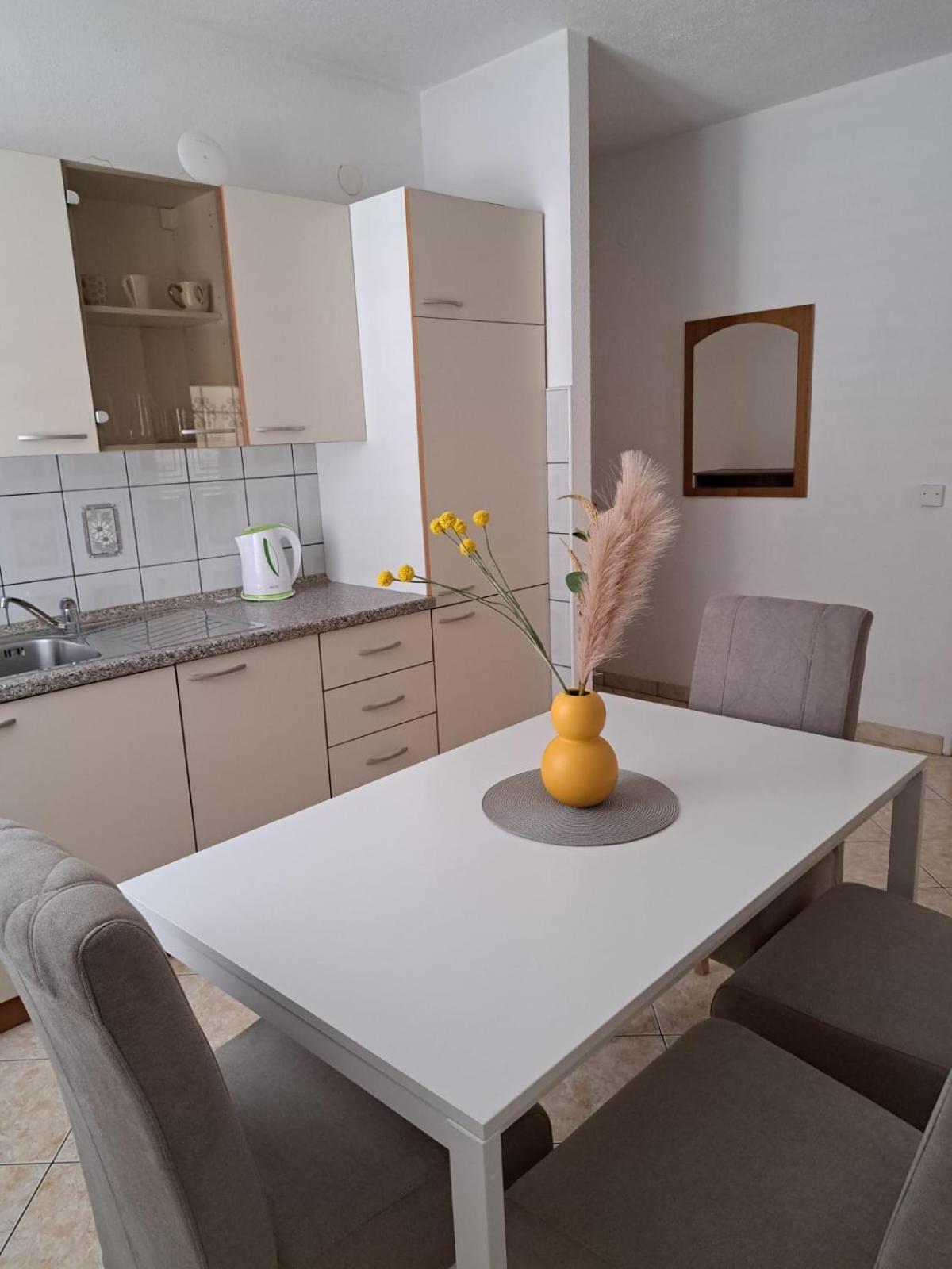 Apartments Tily Trogir Exterior photo